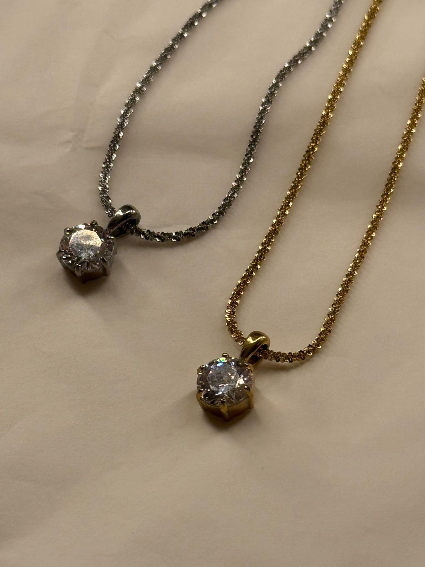 Collana punto luce round