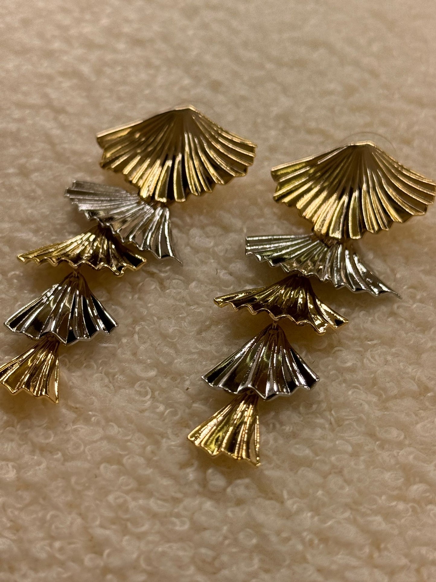 Orecchini ventagli pendenti (mix oro e argento)