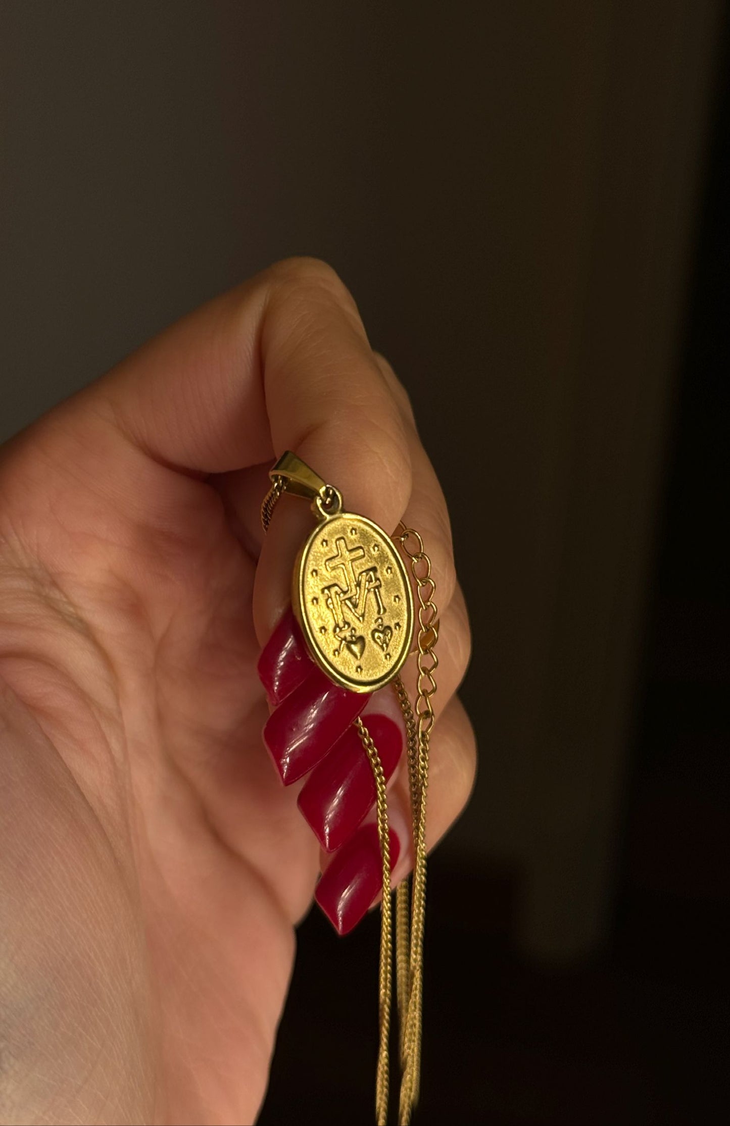 Collana madonnina sacra