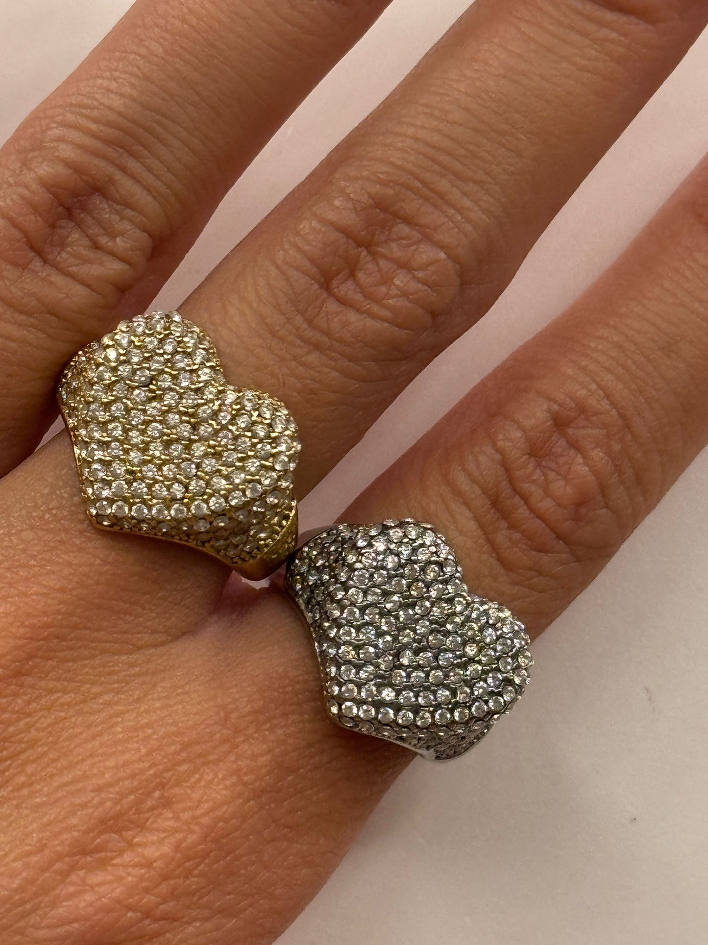 Anello cuore pavè