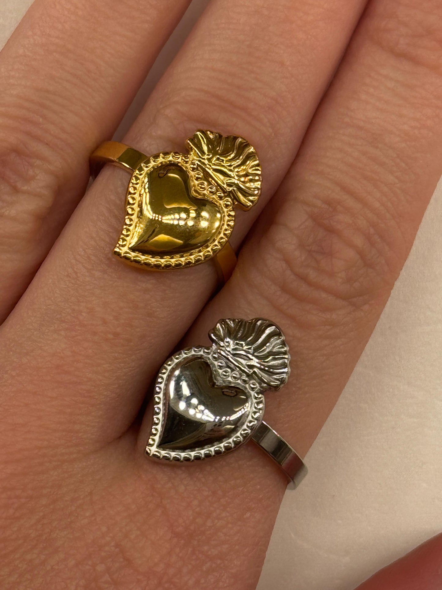Anello cuore sacro