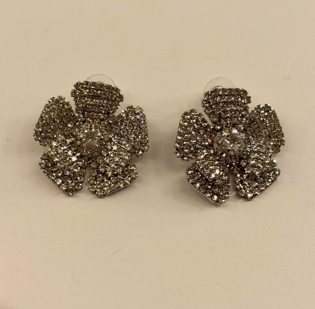 Orecchini fiore strass