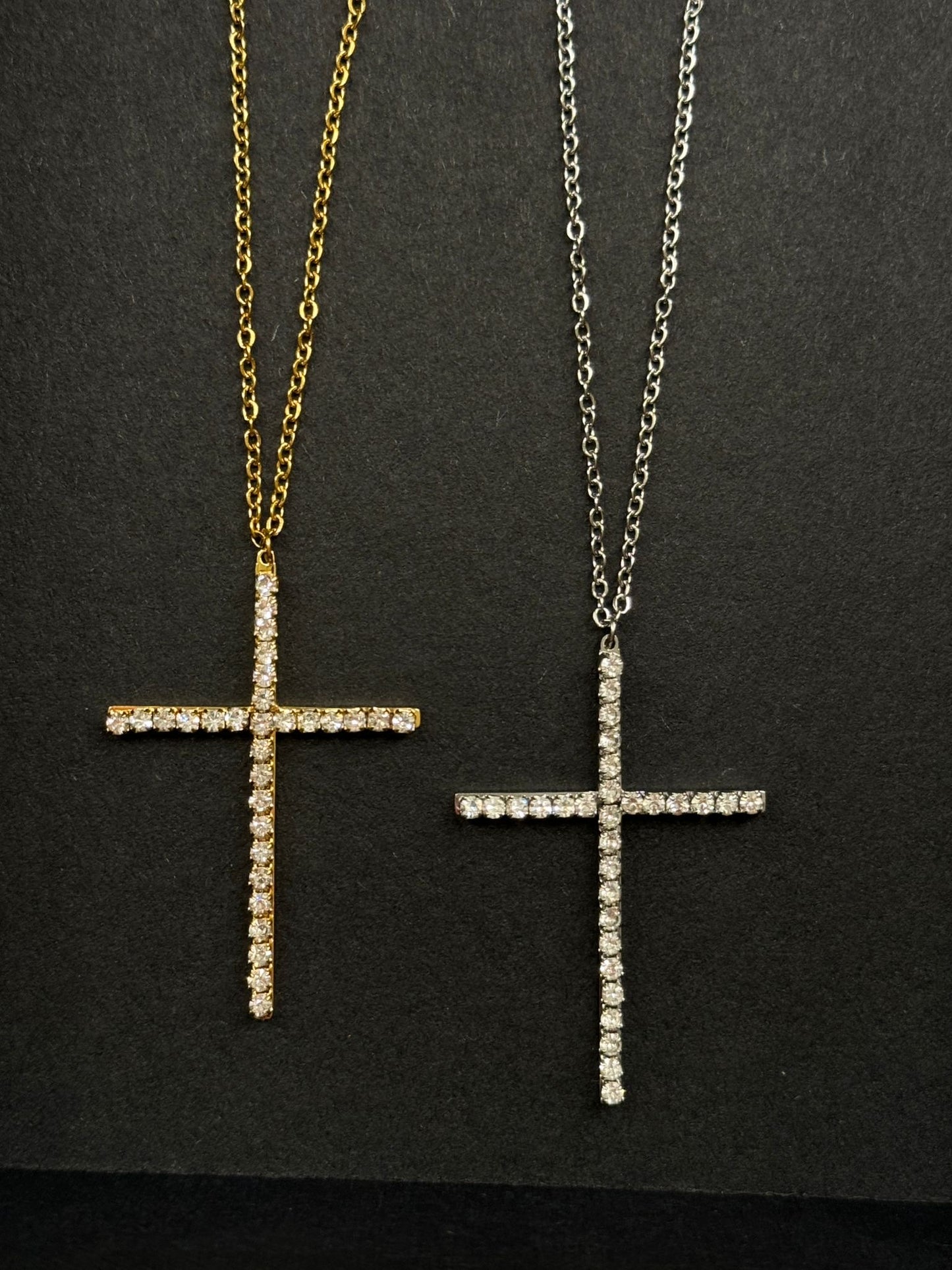 Collana croce grande sottile