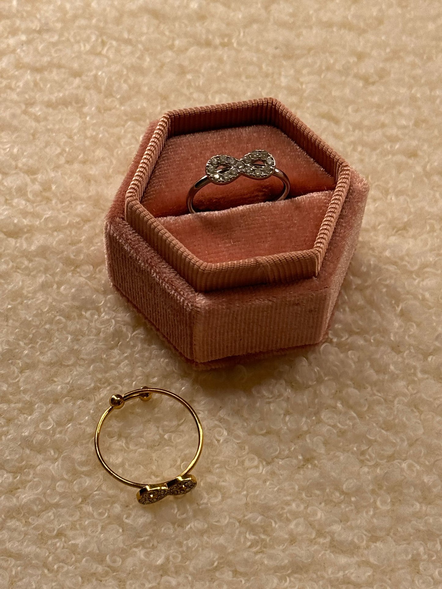 Anello fedina infinito