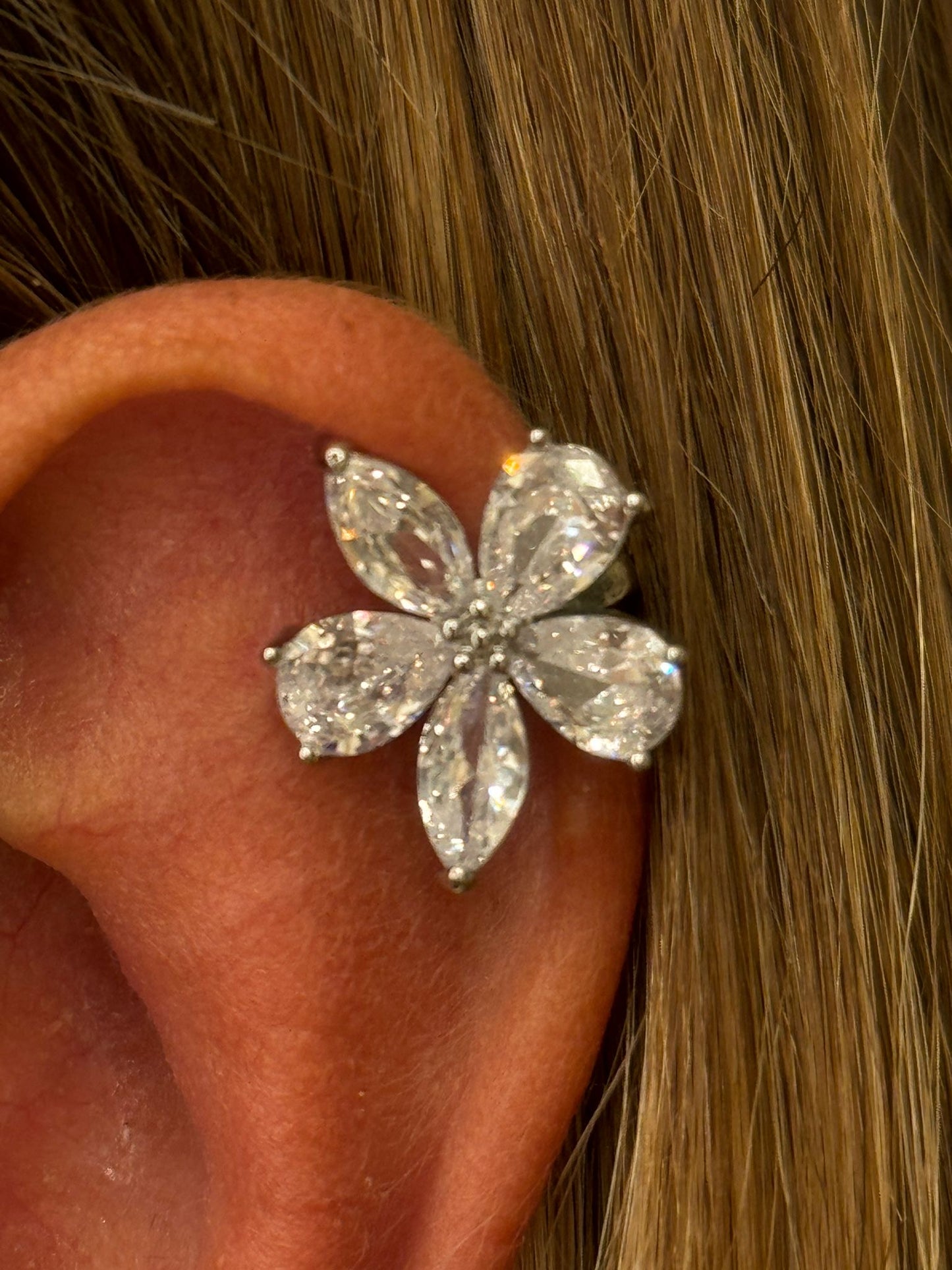 Earcuff fiore brillantini a goccia