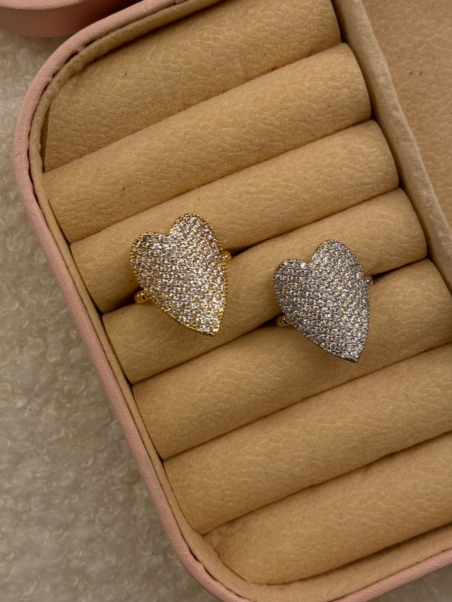 Anello cuore pieno brillantini