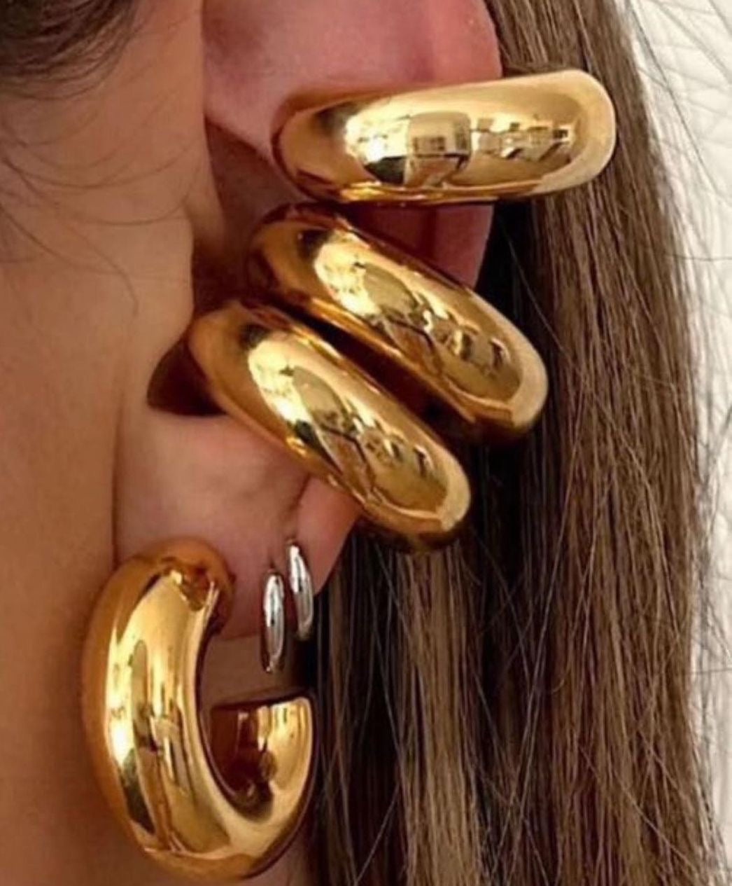 Earcuff bomb