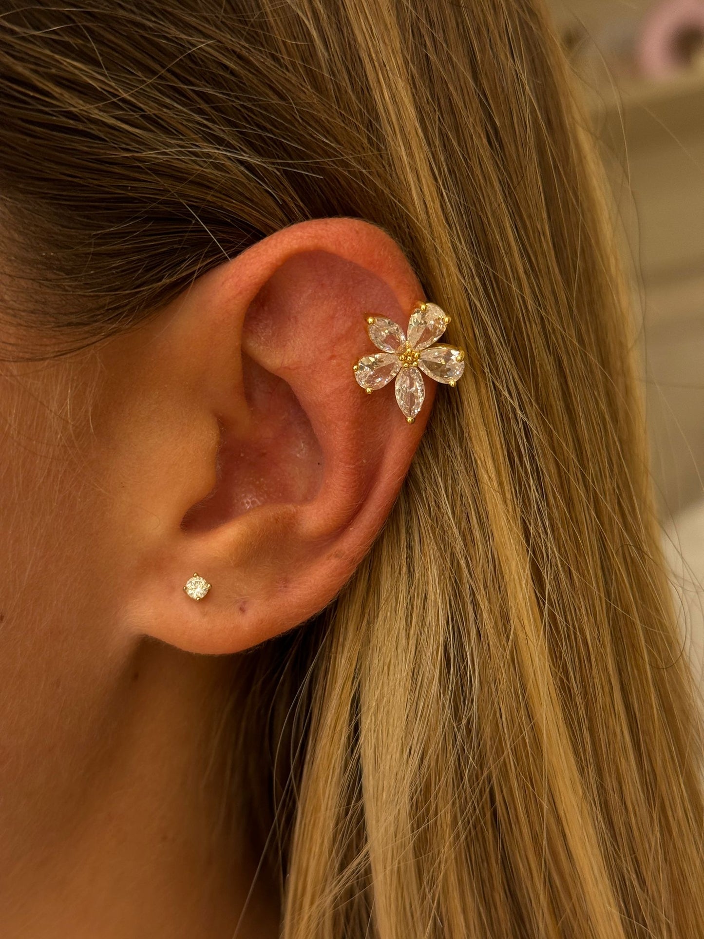 Earcuff fiore brillantini a goccia