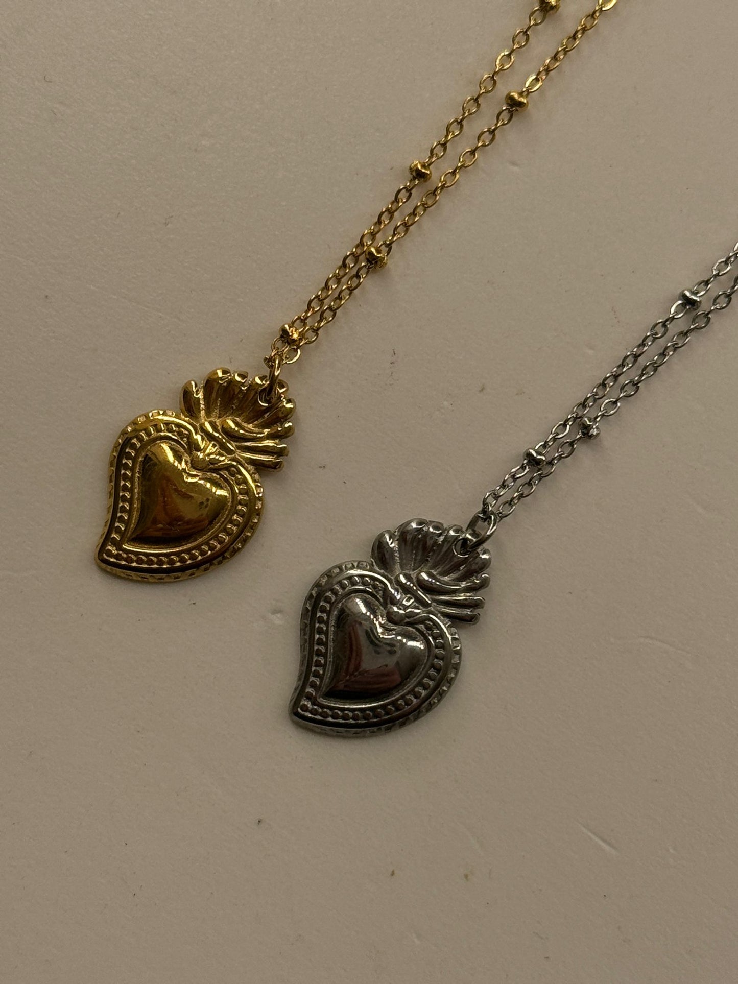 Collana cuore sacro semplice