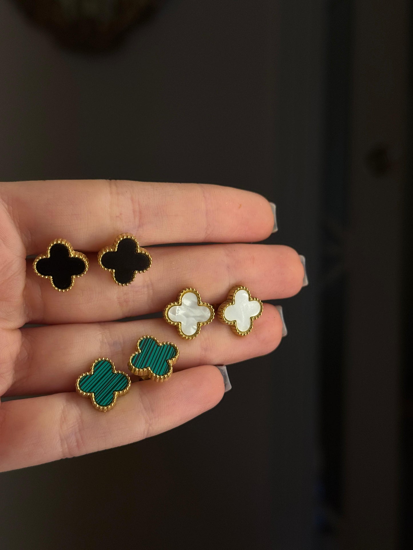 Orecchini simil Van Cl**f