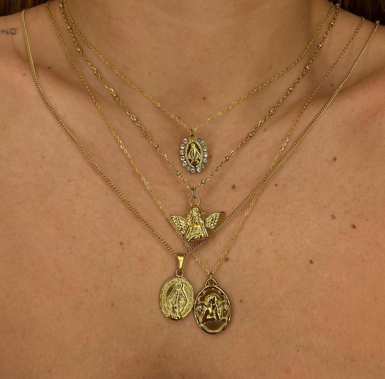 Collana madonnina sacra