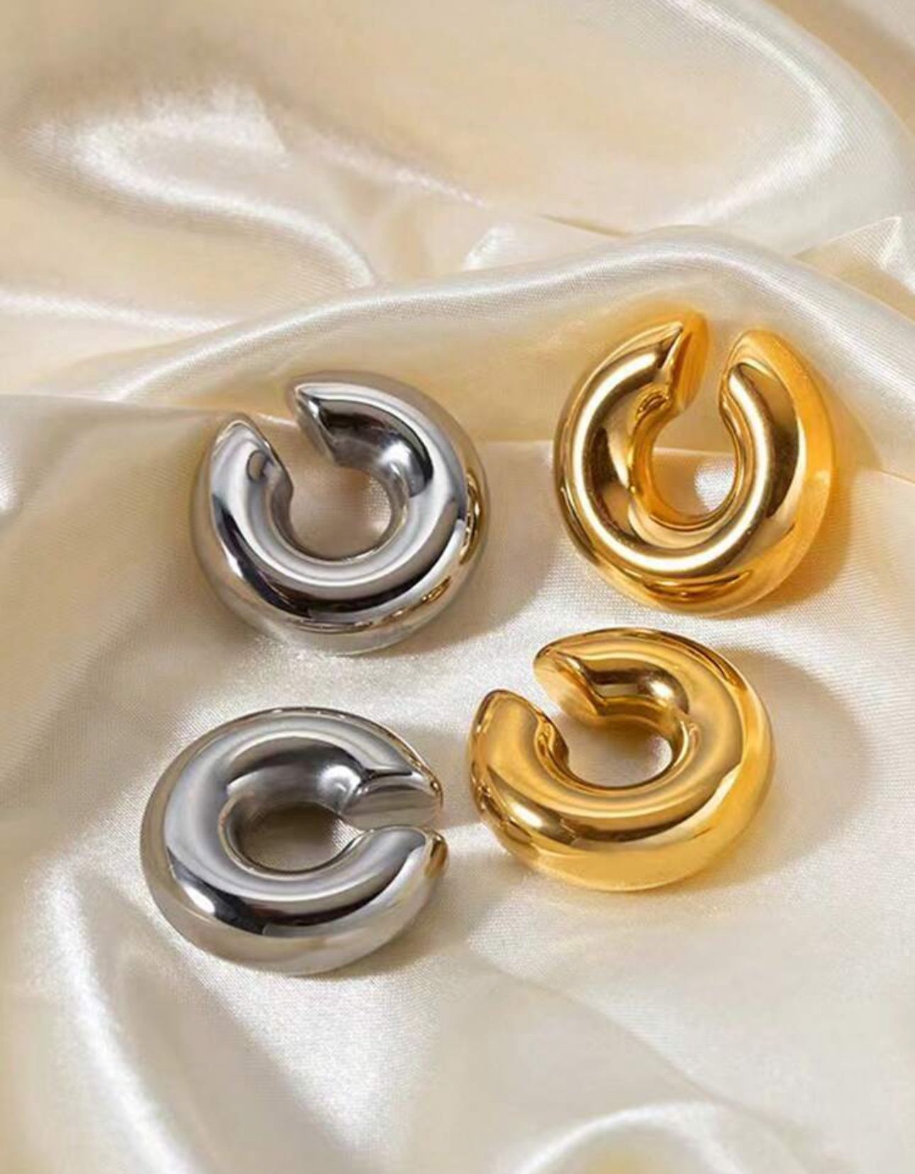 Earcuff bomb