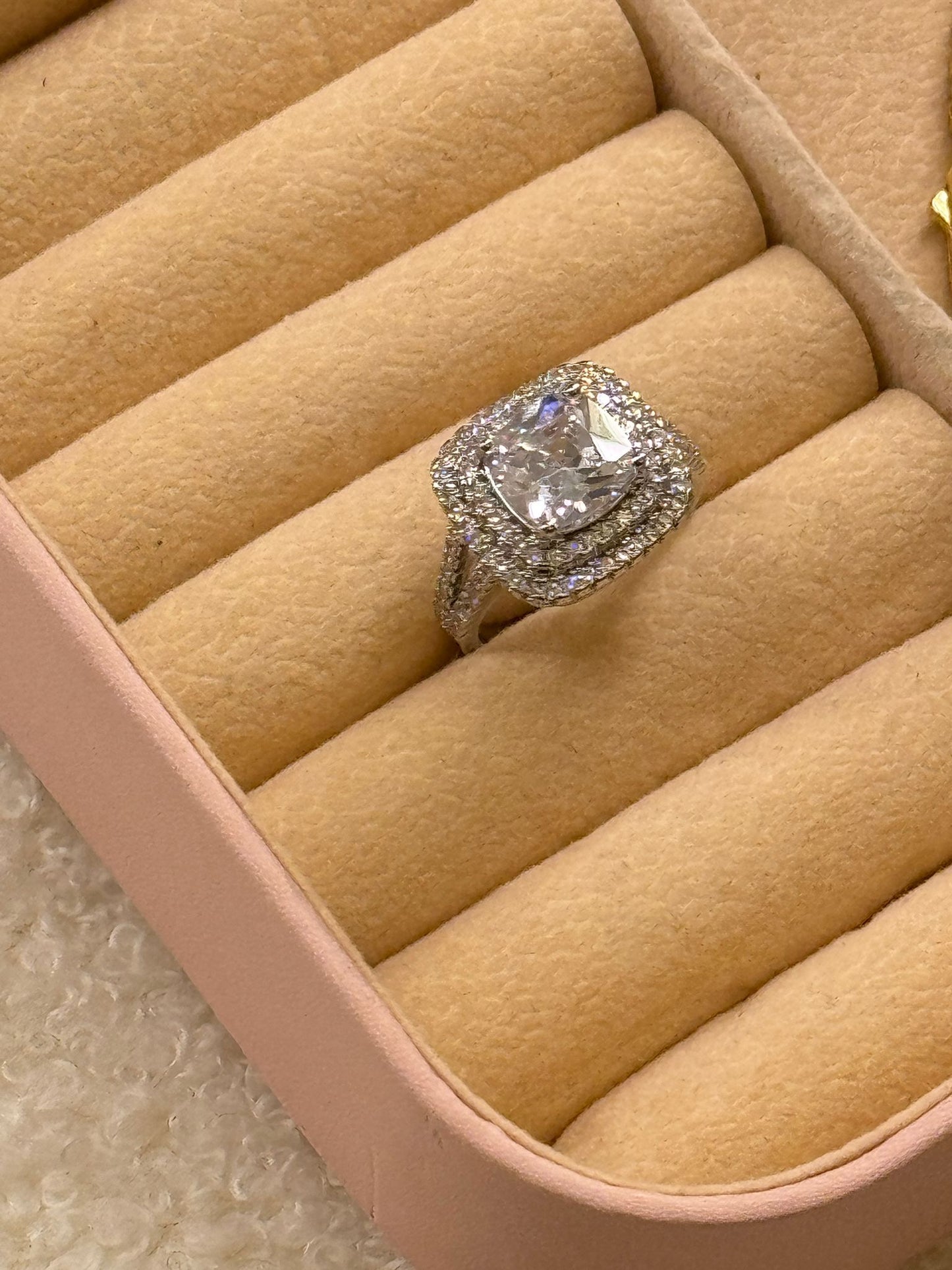 Queen Ring
