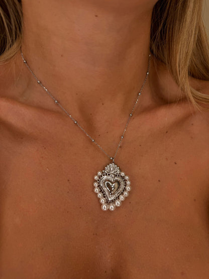 Collana cuore sacro e perle