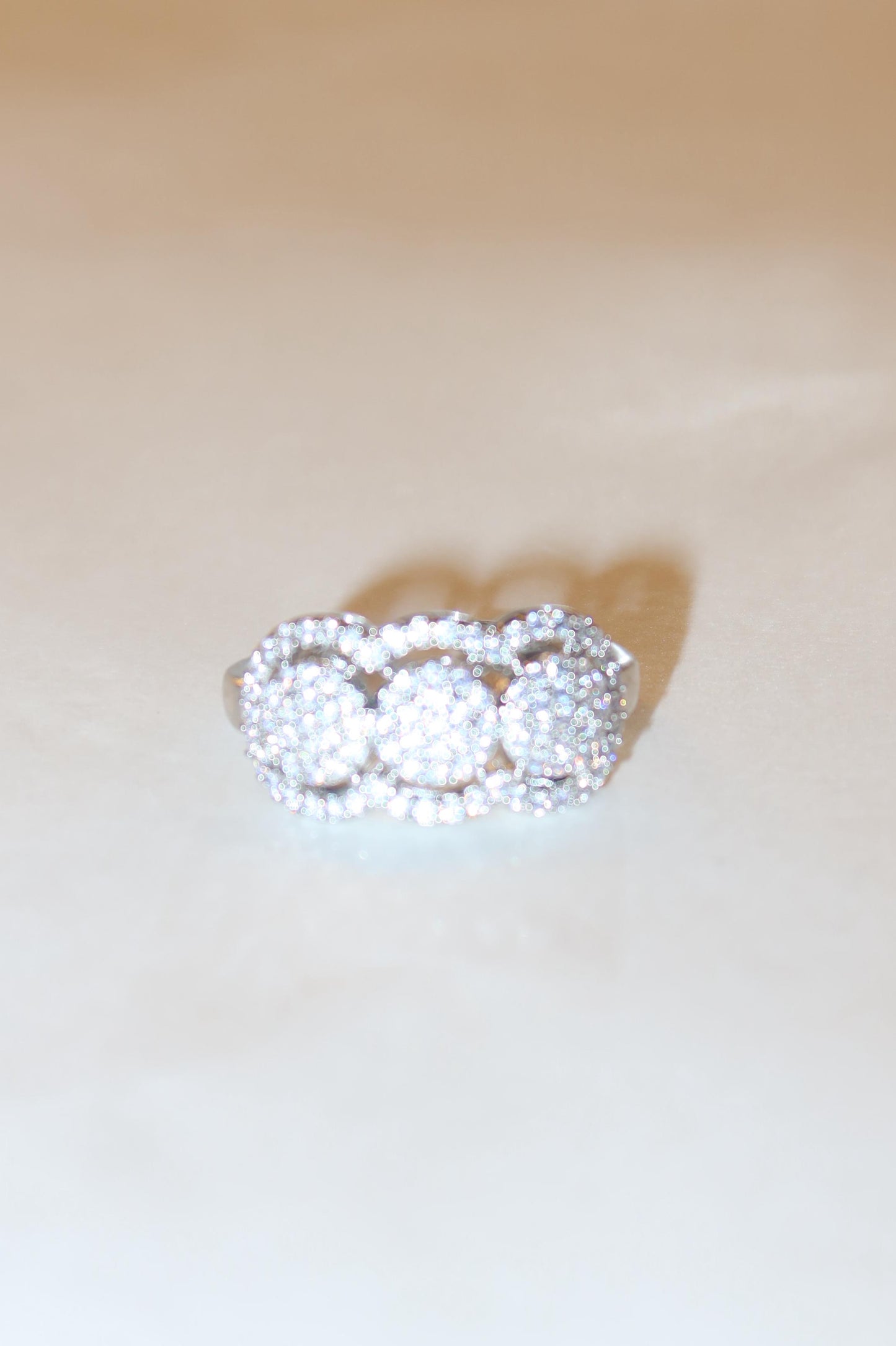 Anello Trilogy Round