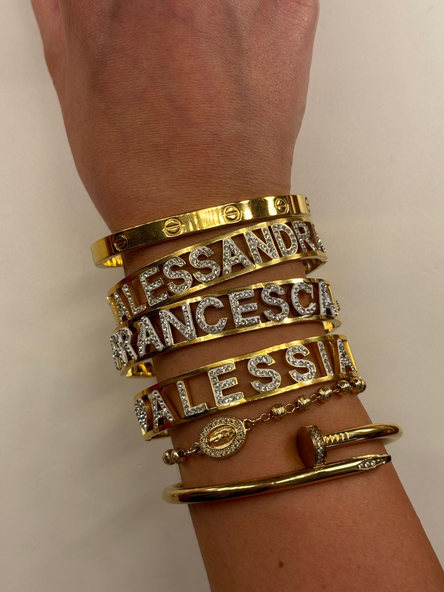 Bracciale manetta personalizzabile Lorenza – Ninà Jewelry Collection Bracciale manetta personalizzabile Lorenza – Ninà Jewelry Collection
