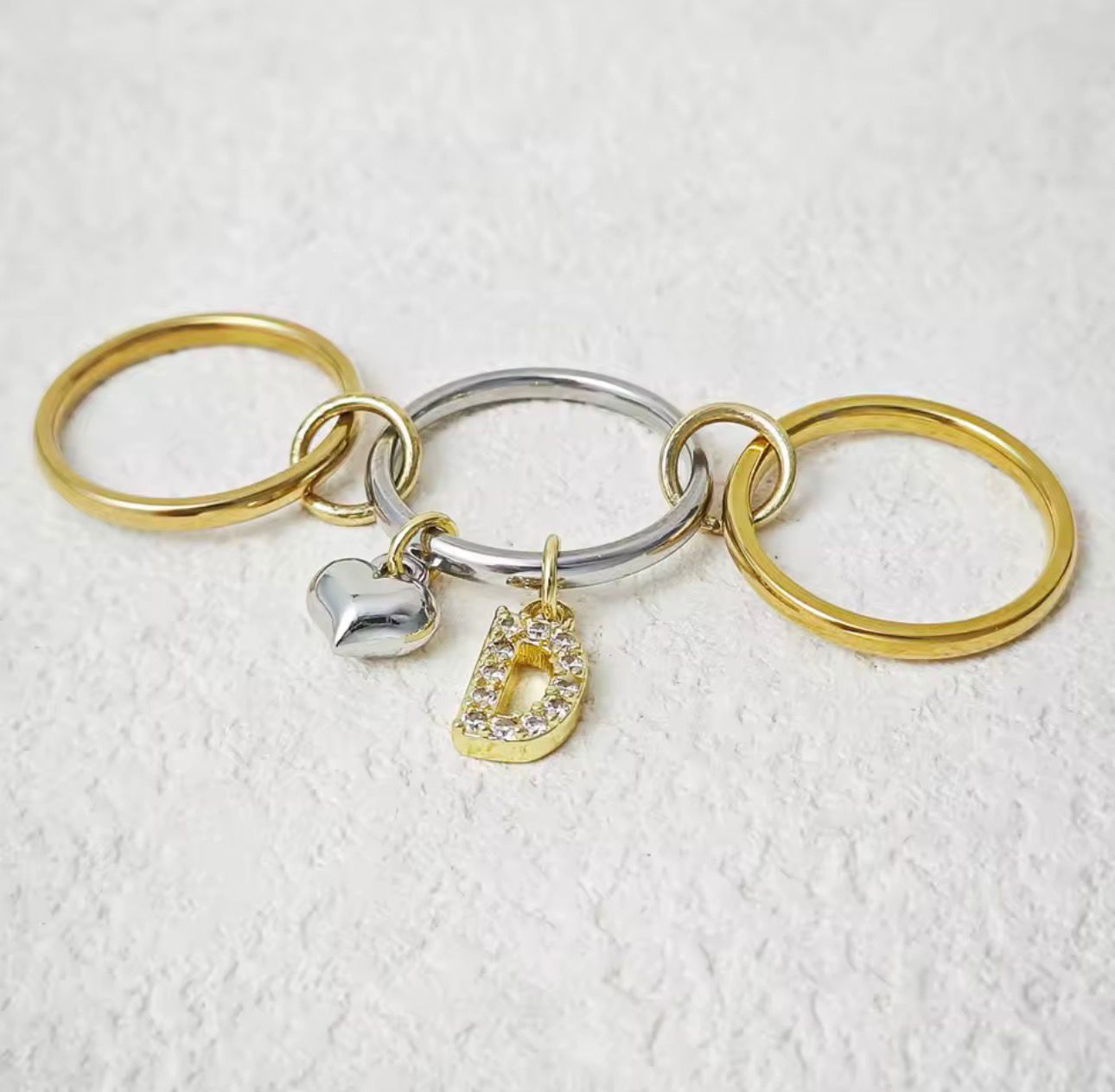 Anello STAR con lettera