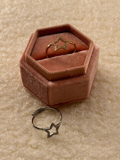 Anello stella forata