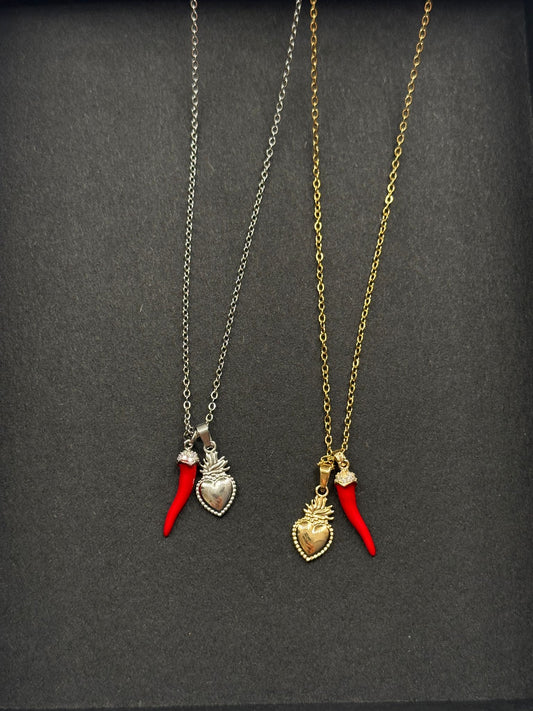 Collana peperoncino e cuore sacro