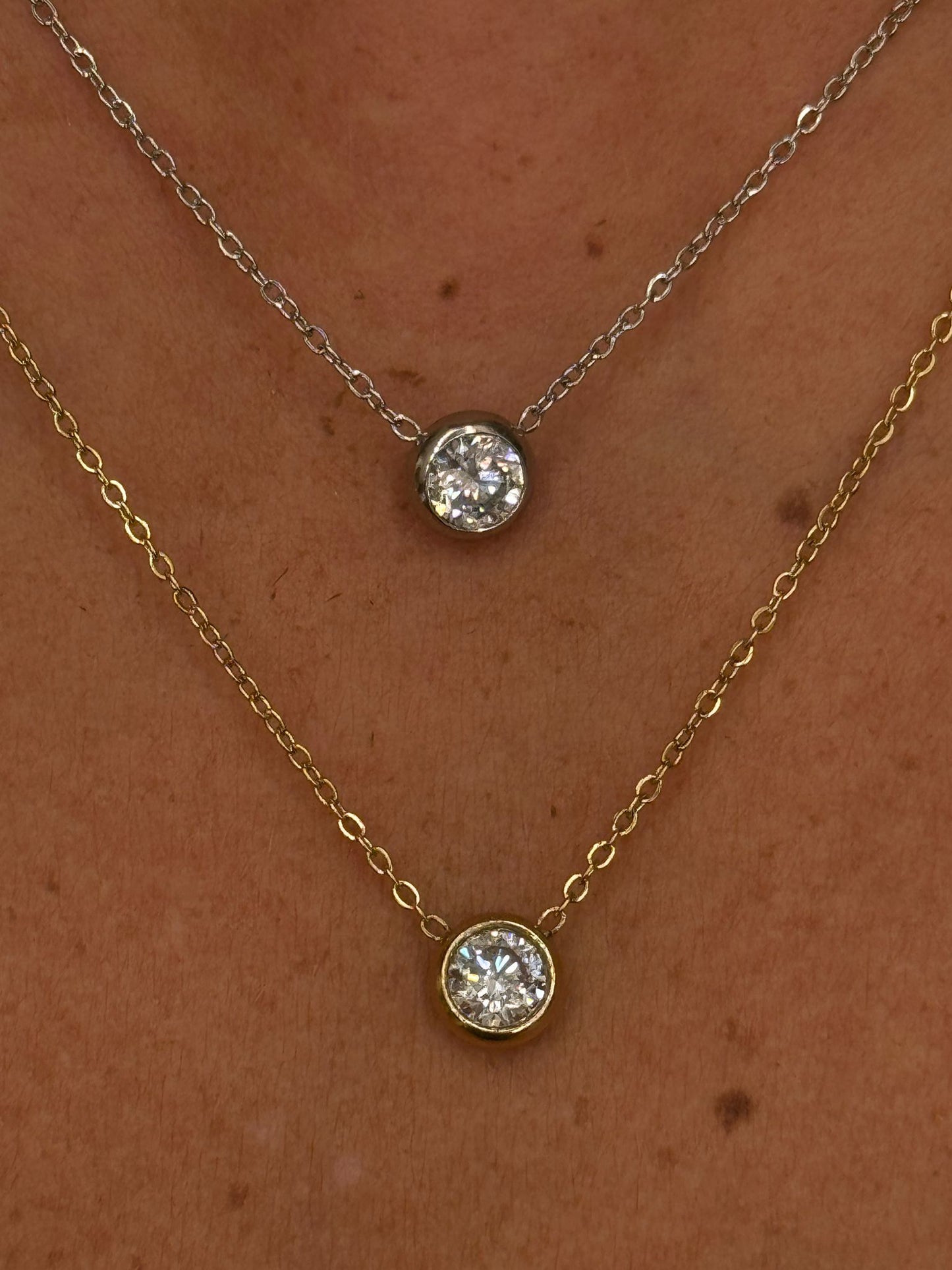 Collana punto luce tondo