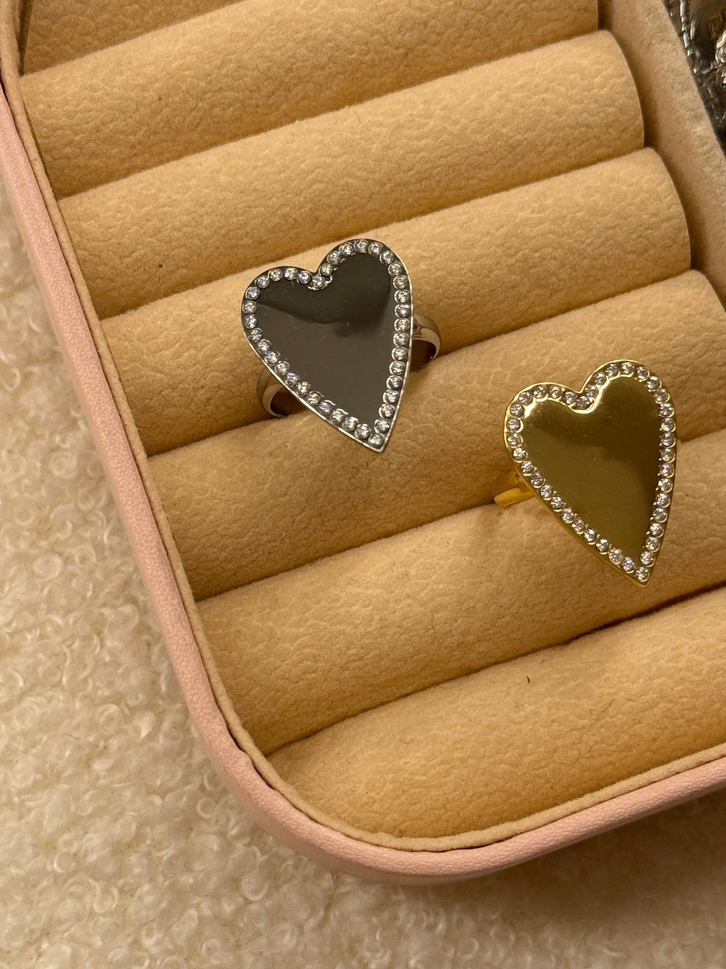 Anello cuore specchiato