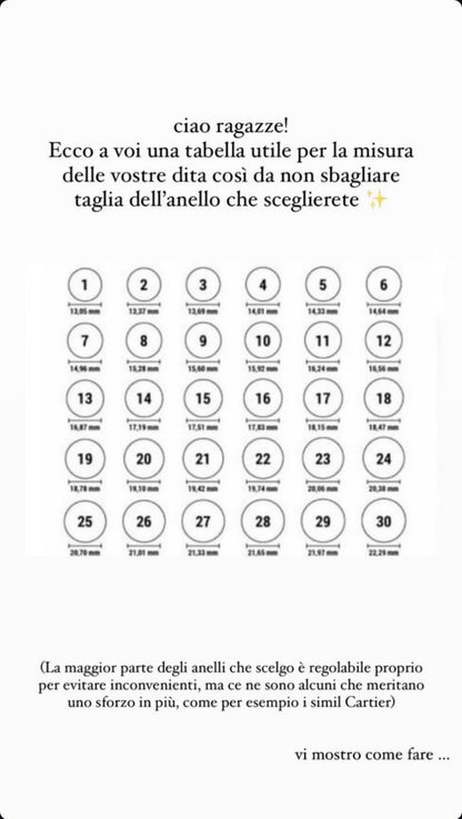 Anello regolabile con nome in corsivo