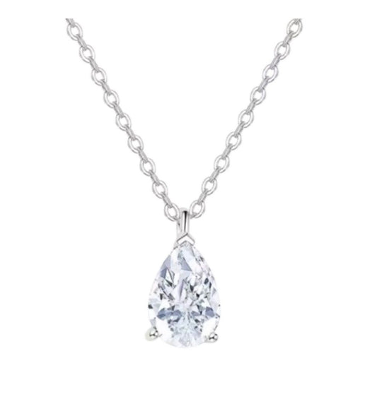Collana punto luce taglio Goccia in Moissanite