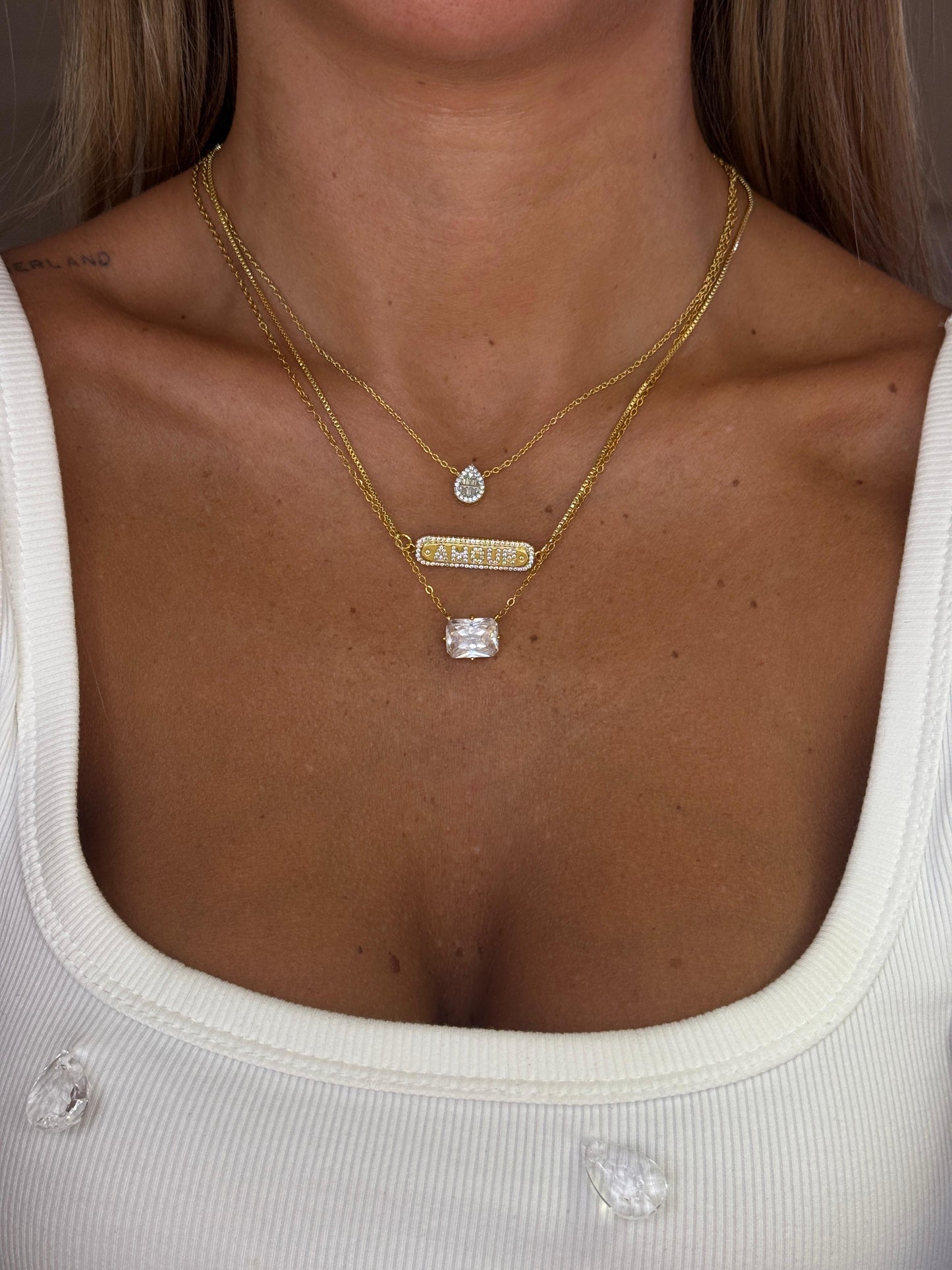 Collana targhetta “AMOUR”