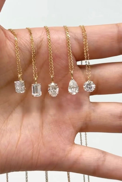 Collana punto luce taglio Cuore in Moissanite