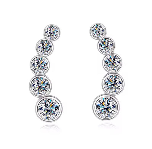 Orecchini scia round in Moissanite
