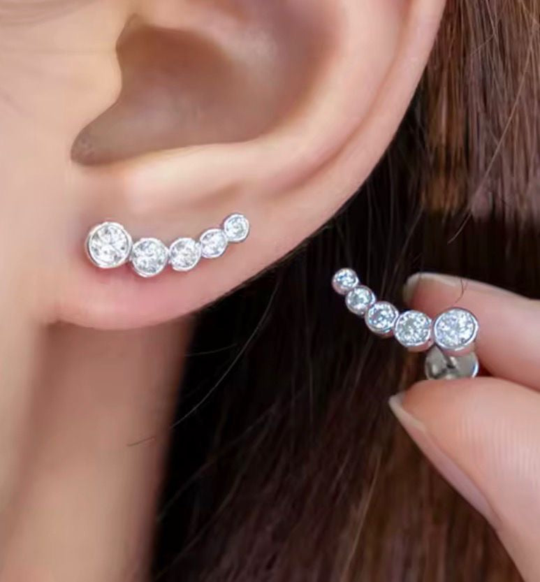 Orecchini scia round in Moissanite