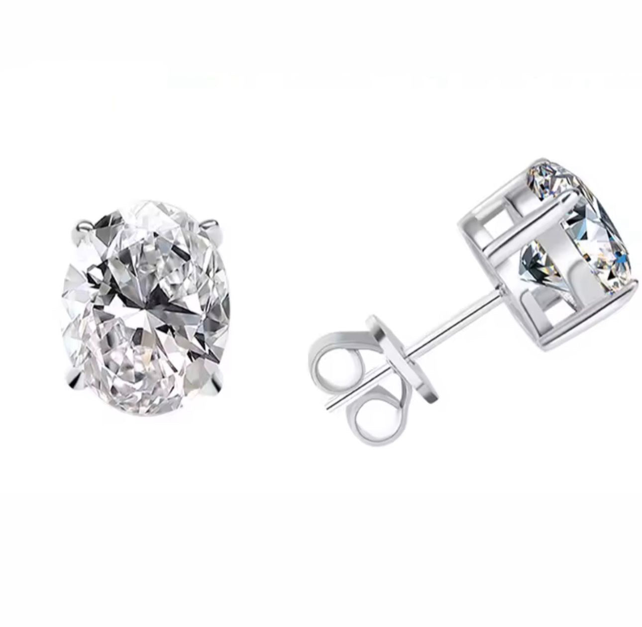 Punti luce taglio Ovale in Moissanite