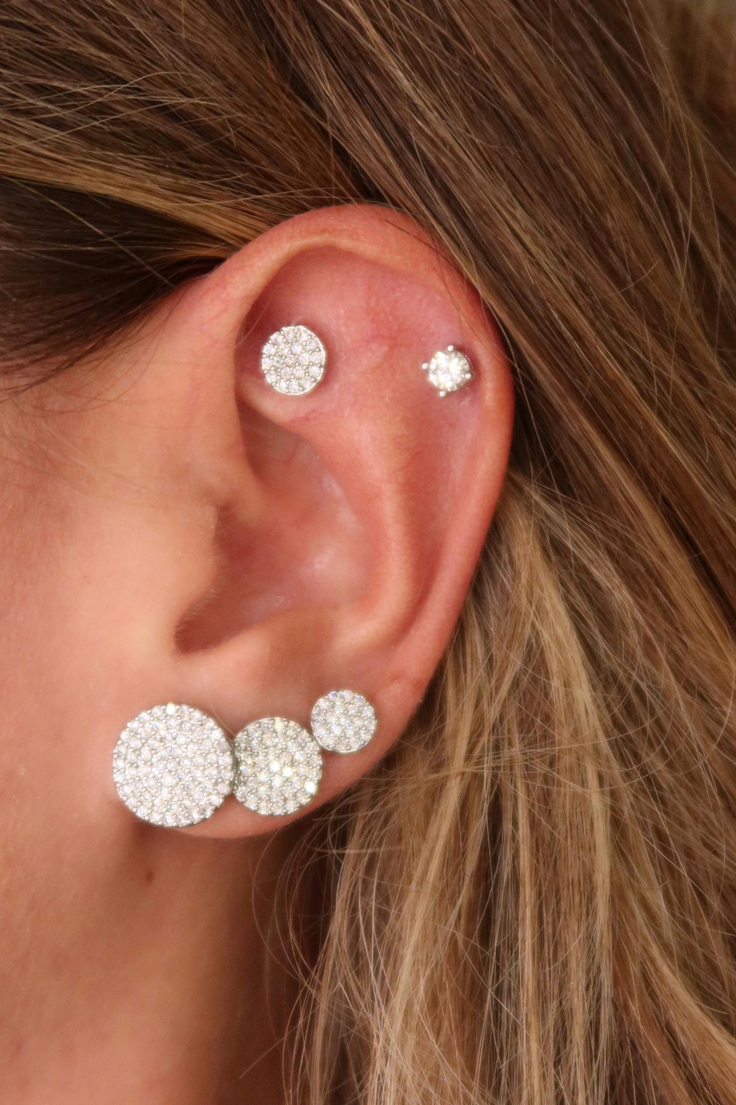 Orecchini punti luce tondi Pavè