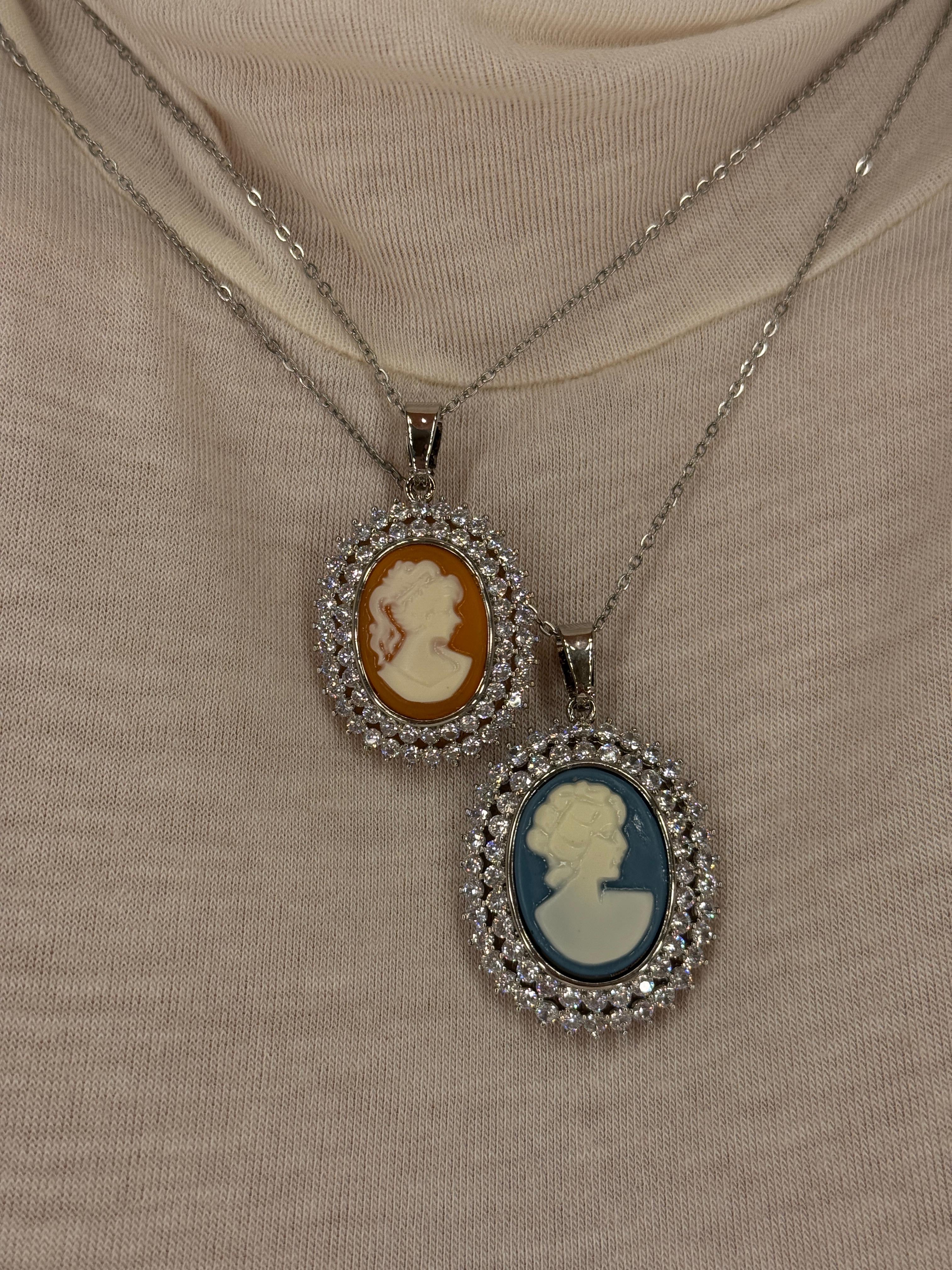 Collana CAMEO