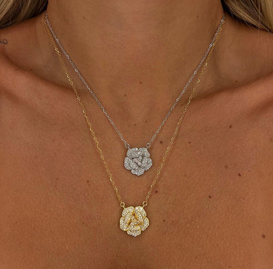 Collana camelia