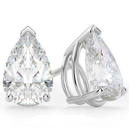 Orecchini punti luce taglio a Goccia in Moissanite