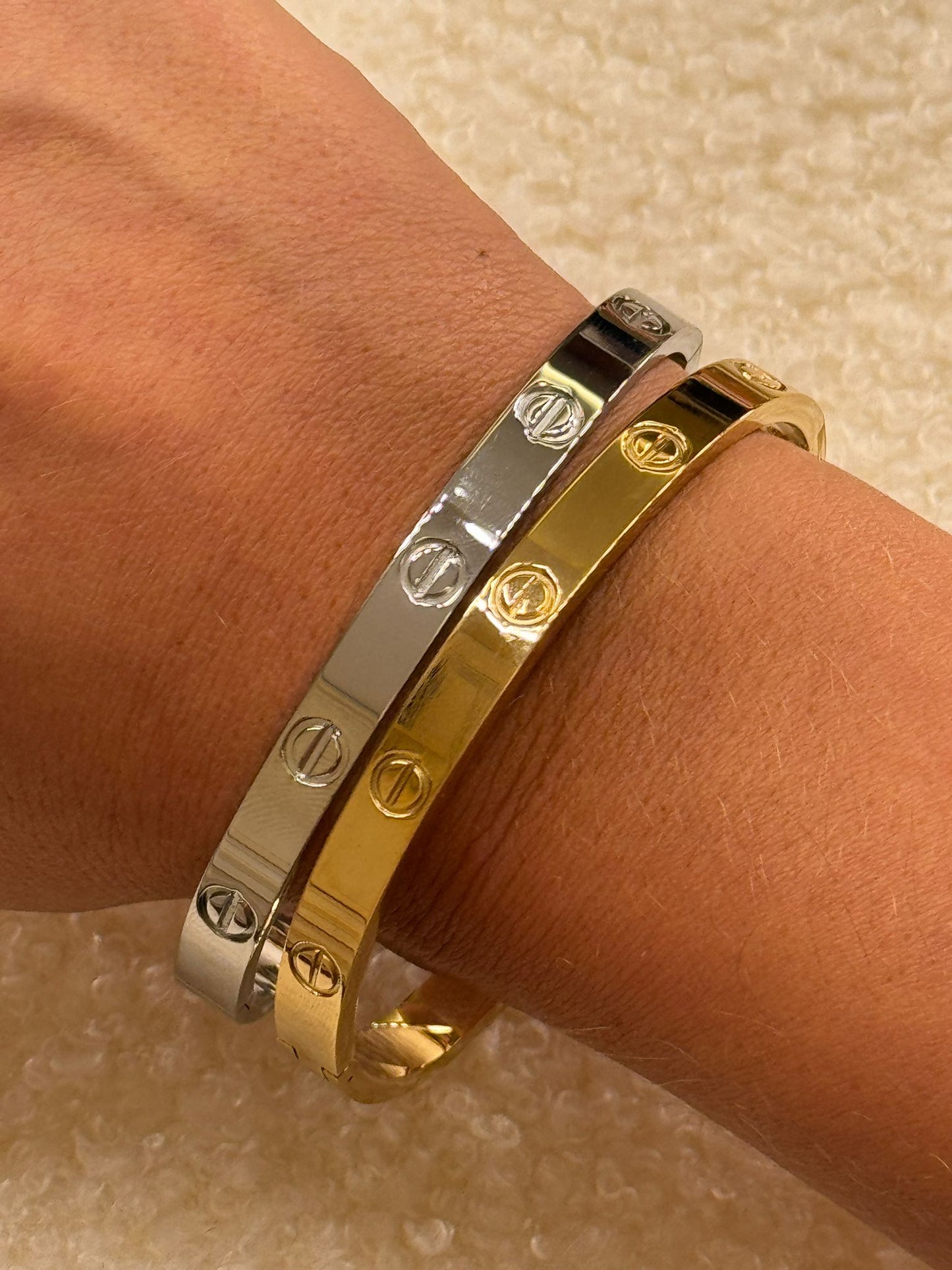 Bracciale manetta