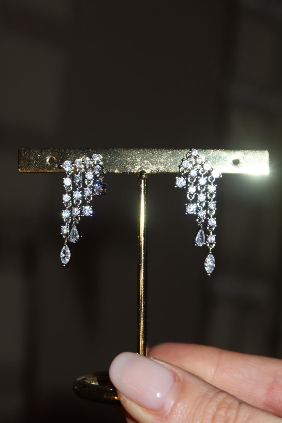 Orecchini multi Punti Luce pendenti