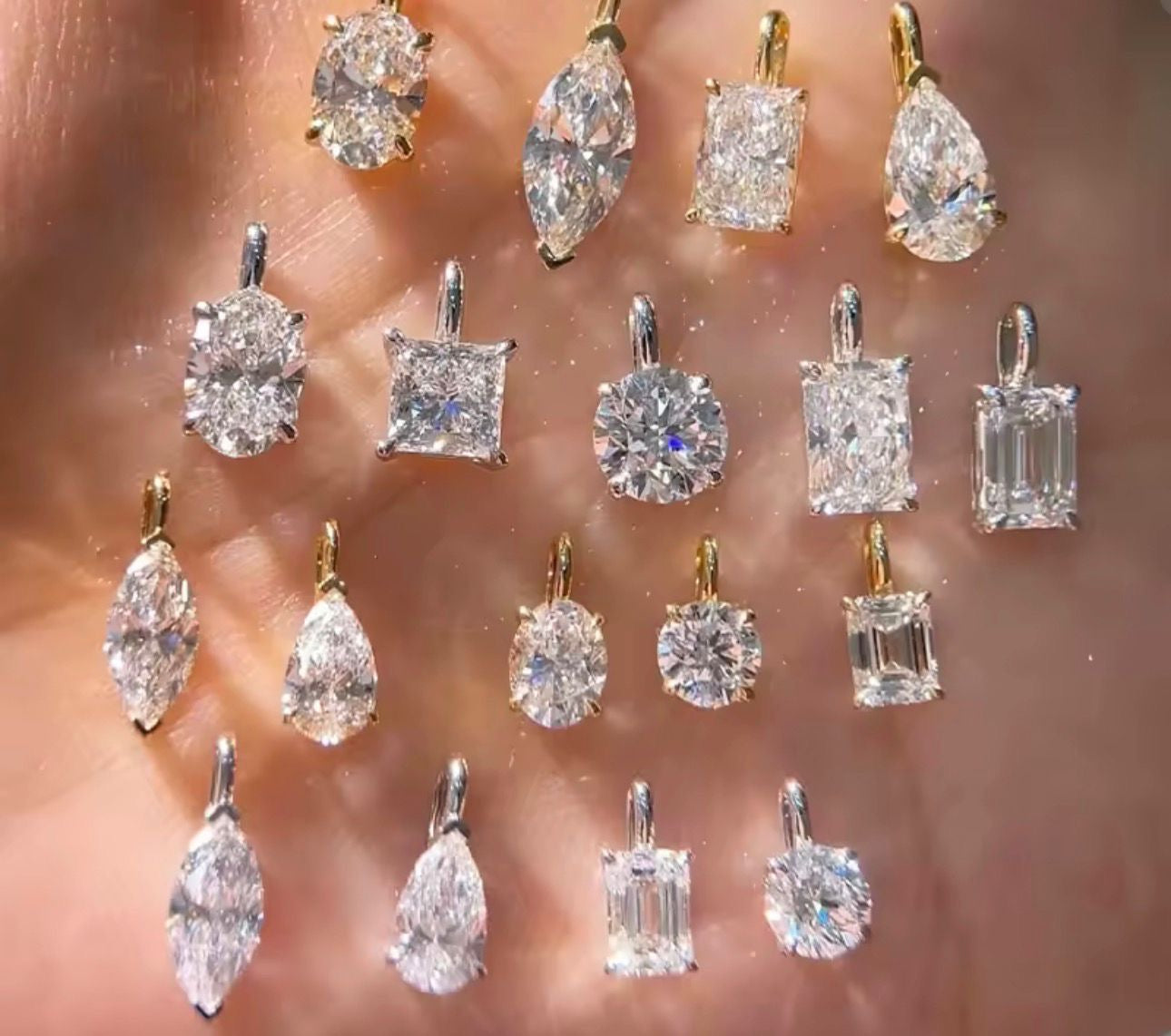 Collana punto luce taglio Esmerald in Moissanite