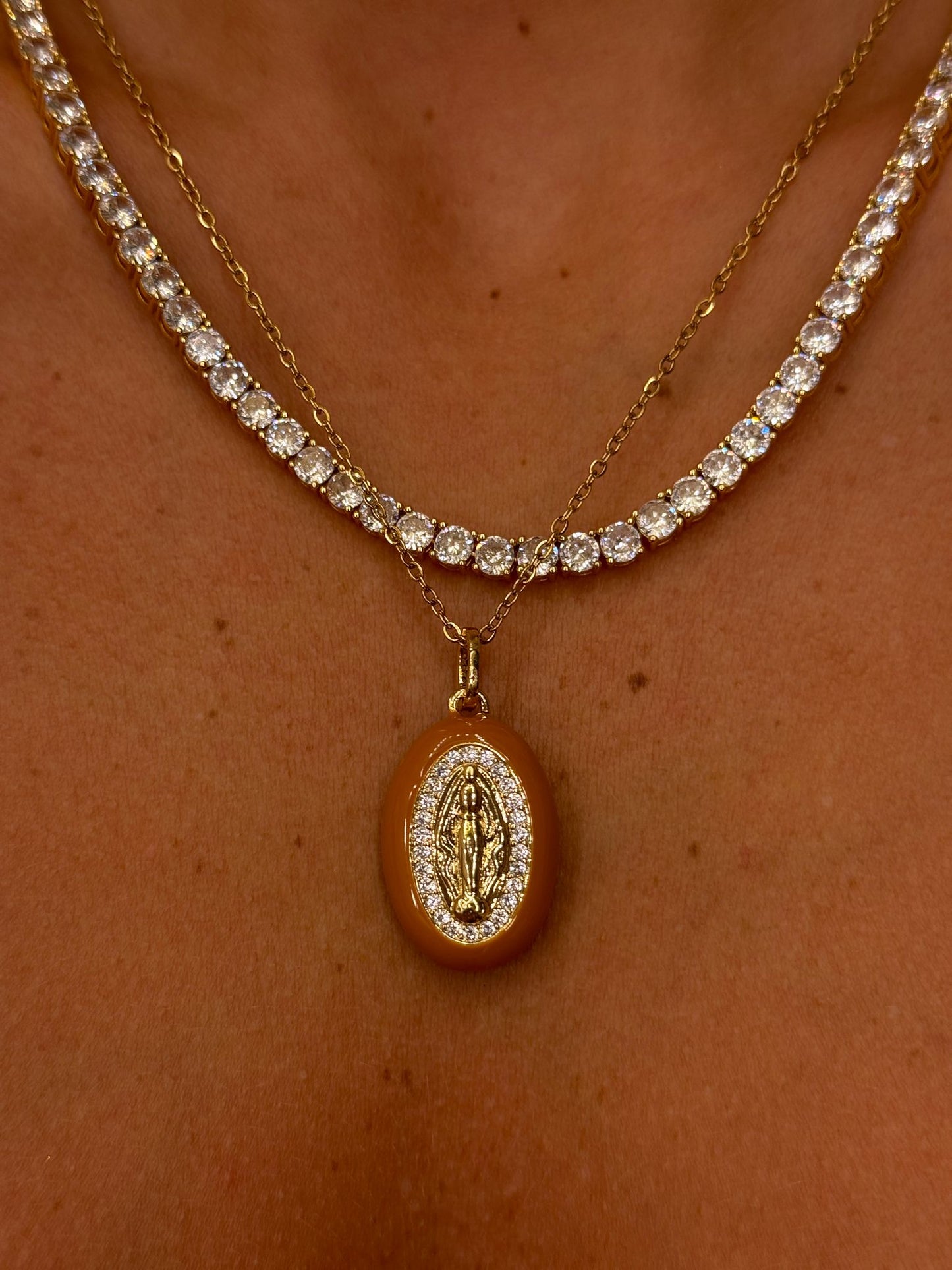 Collana madonnina color autunno/inverno