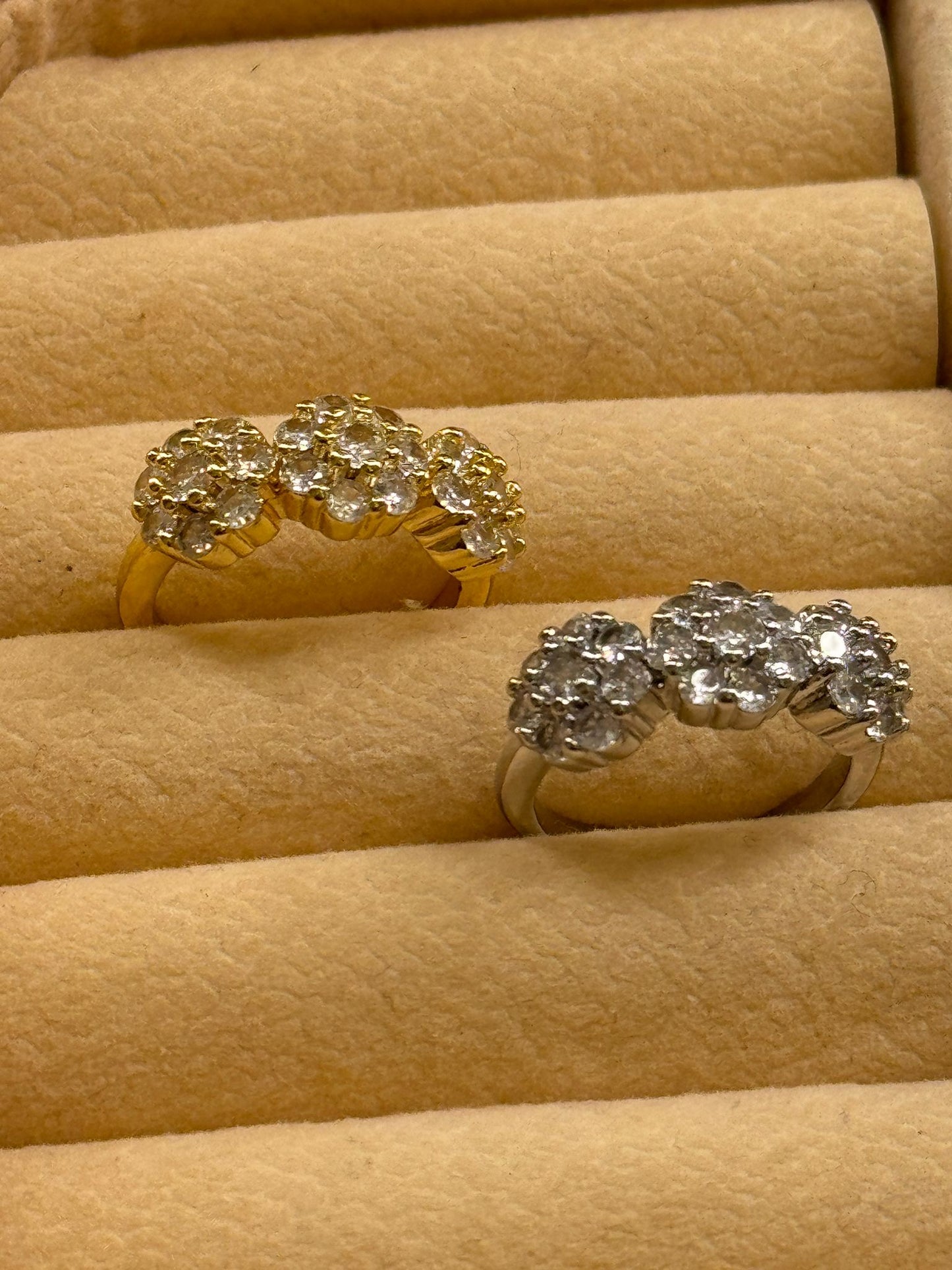 Anello Trilogy fiore
