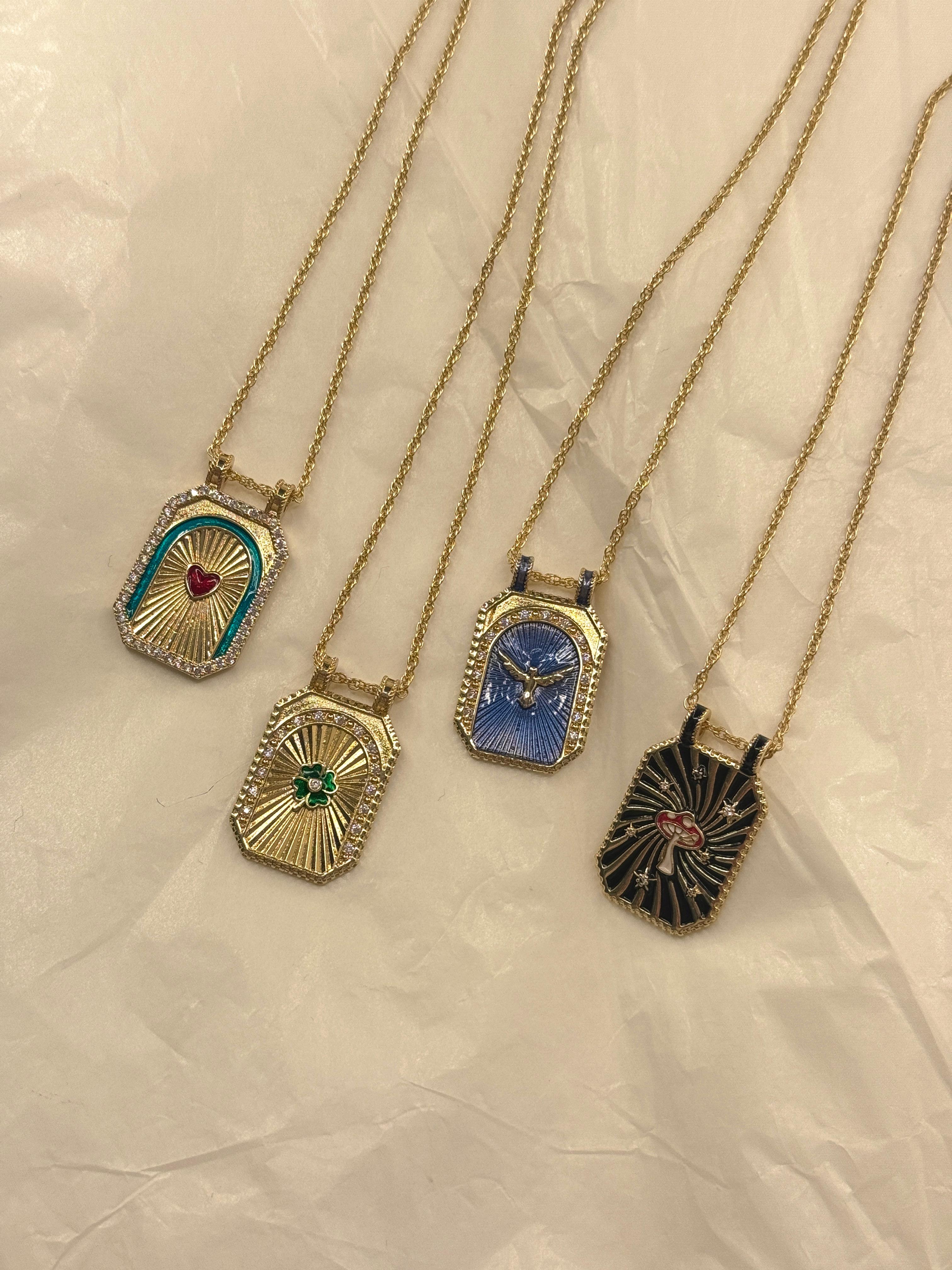 Collana Targhetta love/lucky/libre/joy