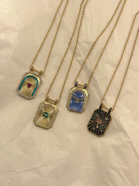 Collana Targhetta love/lucky/libre/joy