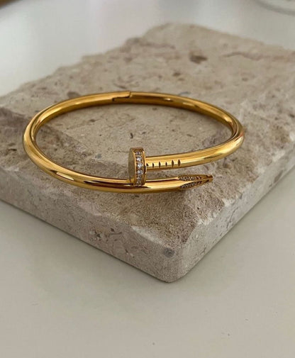 Bracciale chiodo con brillantini